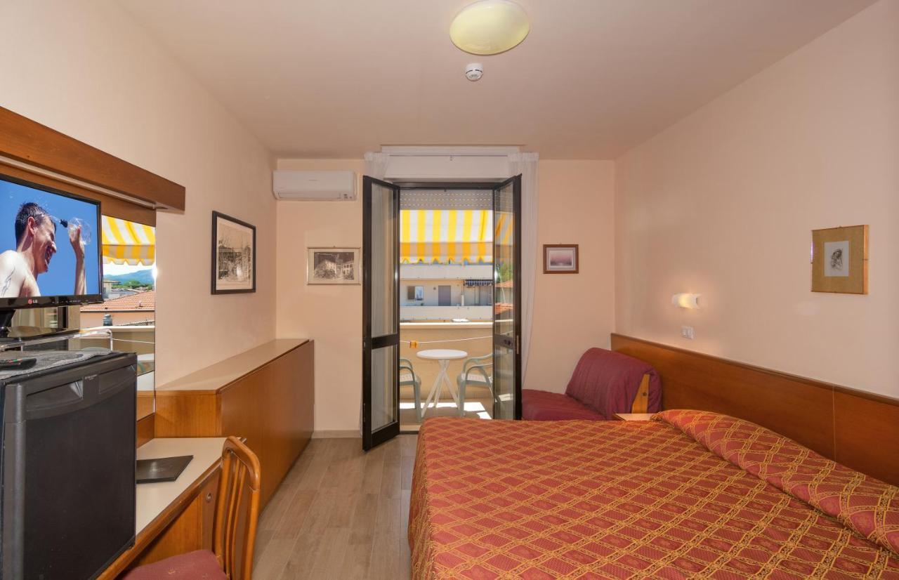 Hotel La Vela Lido di Camaiore